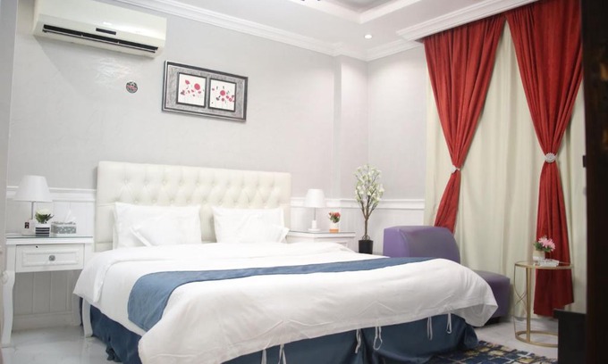 Sari Street Apartment | Qasr Al Thuraya Hotel Apartments