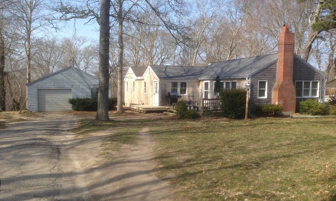 Orleans House | Quaint Cape Near Beaches And Centrally Located