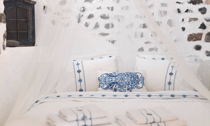 Exo Gonia Villa | Quaint Santorini Villa | Blue House | 1 Bedroom