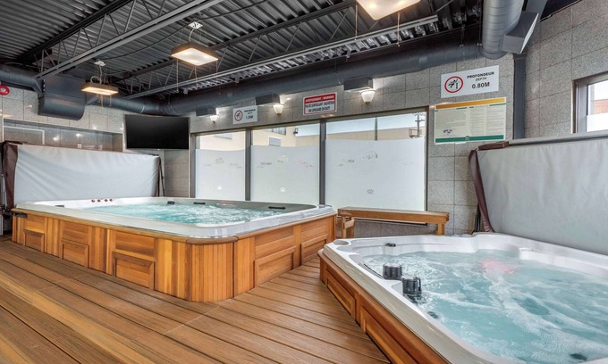 Saint-Laurent Hotel | Quality Hotel Dorval