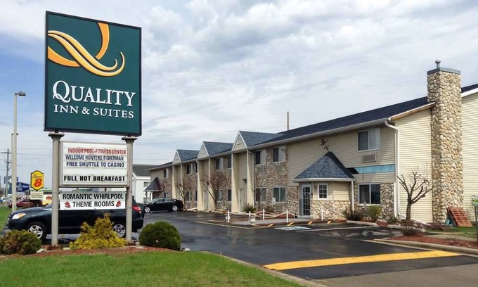 Prairie Du Chien Hotel | Quality Inn & Suites