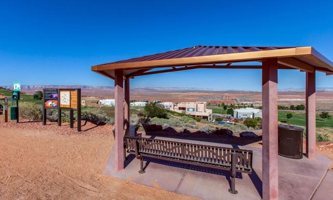 Page Hotel | Quality Inn at Lake Powell