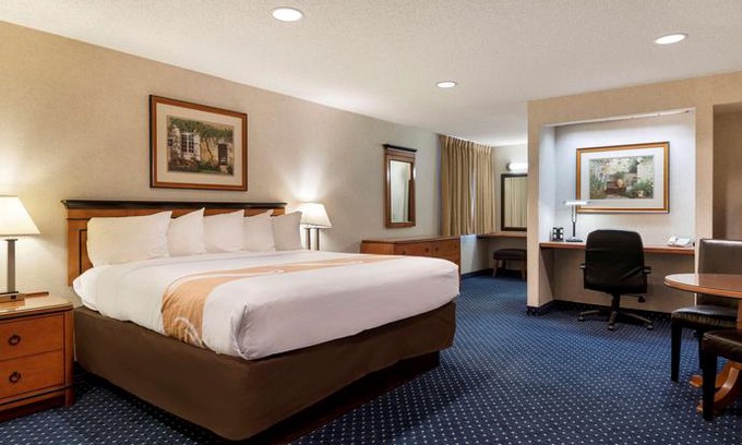 Auburn Hills Hotel | Quality Inn Auburn Hills