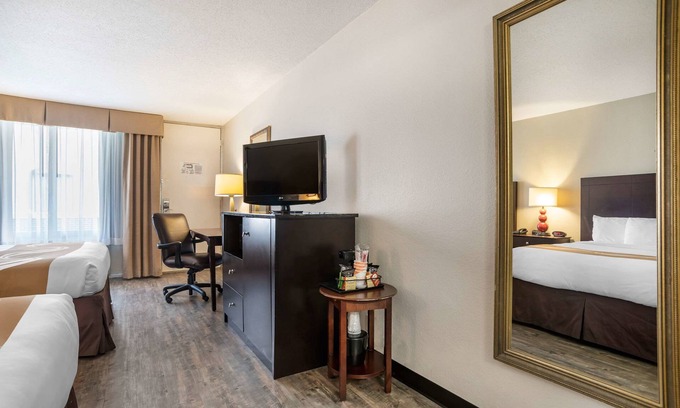 Broadmoor Hotel | Quality Inn Baton Rouge East I-12