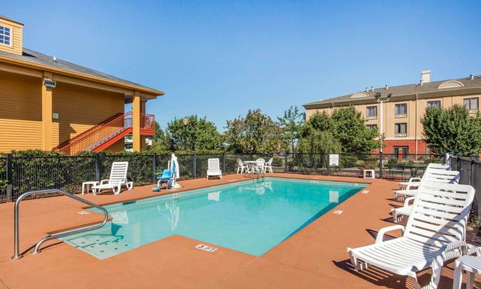 Bessemer Hotel | Quality Inn Bessemer