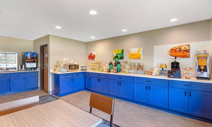 Chesterton Hotel | Quality Inn Chesterton near Indiana Dunes National Park I-94