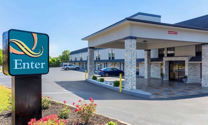 Cleveland Hotel | Quality Inn Cleveland