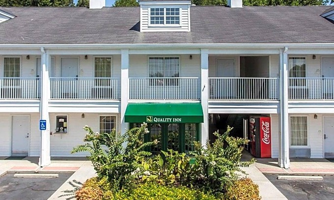 Conyers Hotel | Quality Inn Conyers I-20