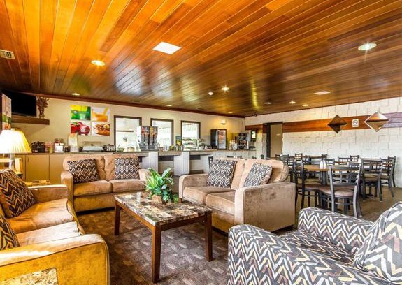 La Crosse Hotel | Quality Inn La Crosse