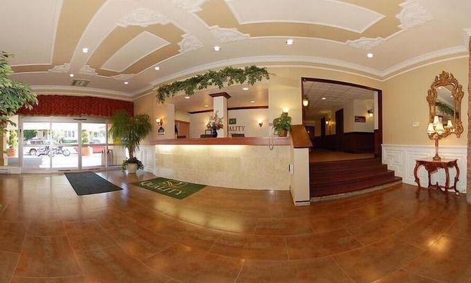 Massena Hotel | Quality Inn Massena