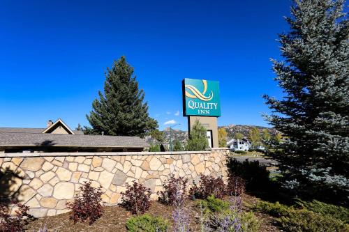Estes Park Hotel | Quality Inn near Rocky Mountain National Park
