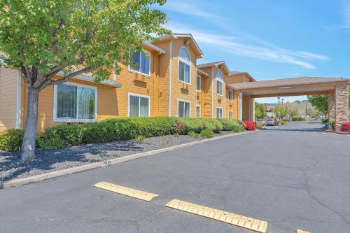 Vallejo Hotel | Quality Inn near Six Flags Discovery Kingdom-Napa Valley
