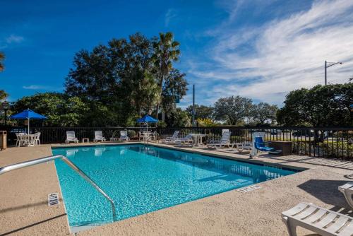 Doctors Inlet Hotel | Quality Inn Orange Park Jacksonville