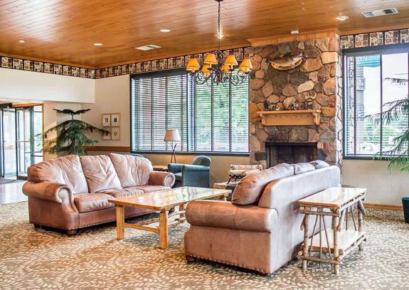 Rhinelander Hotel | Quality Inn Rhinelander