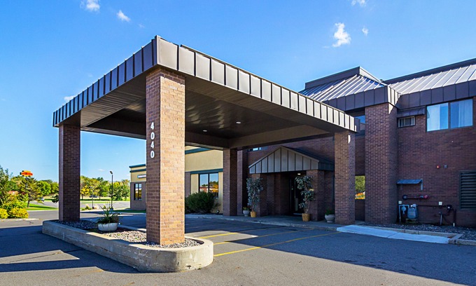 St. Cloud Hotel | Quality Inn Saint Cloud
