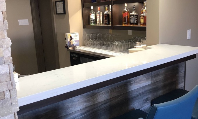 Bathurst Hotel | Quality Inn & Suites Bathurst