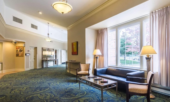 West Chester Hotel | Quality Inn & Suites Conference Center