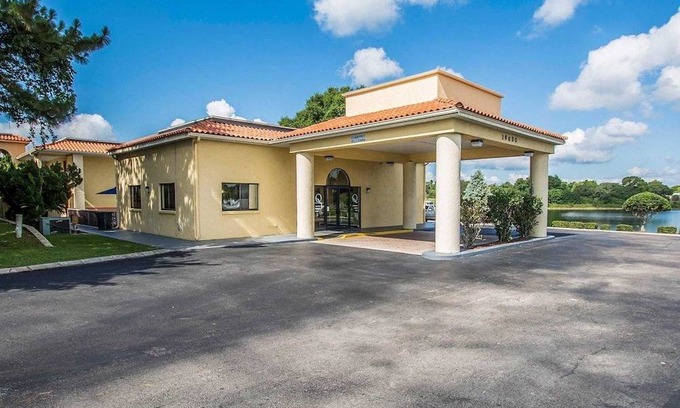 Mount Dora Hotel | Quality Inn & Suites Mt Dora North