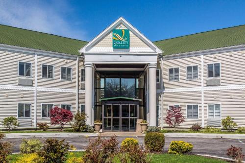 Middletown Hotel | Quality Inn & Suites Middletown - Newport