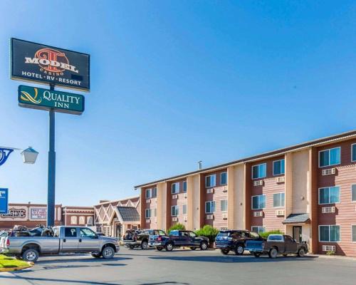 Winnemucca Hotel | Quality Inn Winnemucca - Model T Casino