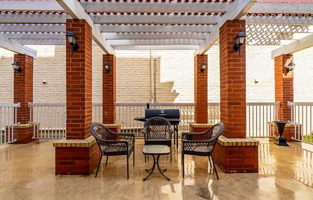 North San Antonio - SAT Hotel | Quality Suites Northeast San Antonio San Antonio