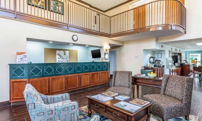 Paducah Hotel | Quality Suites Paducah