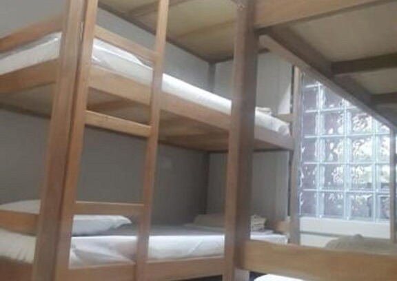 Historic Center Cabin | Quarto para 6 pessoas 1 - Village Hostel