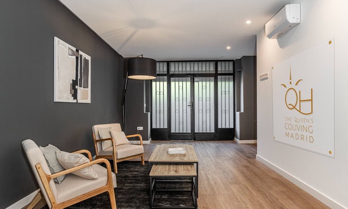 Moncloa - Arguelles Bed & Breakfast | Queens Plaza España VII - Alquiler Corta Duración