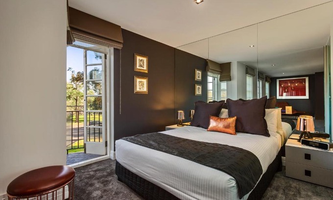 East Melbourne Apartment | Quest East Melbourne