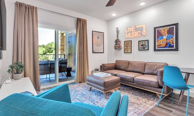 Gruene Condo | Quick Walk to Gruene Hall - Great Riverfront Location, Tube from the Property!