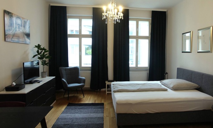 Brigittenau Apartment | Quiet and central living at the Augarten
