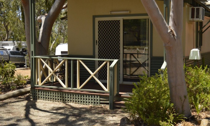 Kojonup Cabin | Quiet and relaxing place for Holiday or work with a lovely country feel.