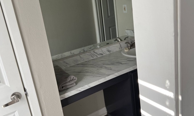 Sandy Springs House | Quiet area with pool and gym in the area . Mall is 10 minutes away