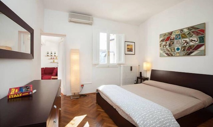 Santa Maria Novella Apartment | QUIET & COSY APARTMENT BY SANTA MARIA NOVELLA SQUARE AND TRAIN STATION