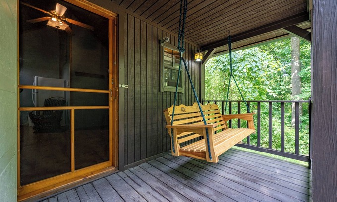 Sullivan Cabin | Quiet Country Cabin Near Trails & State Parks