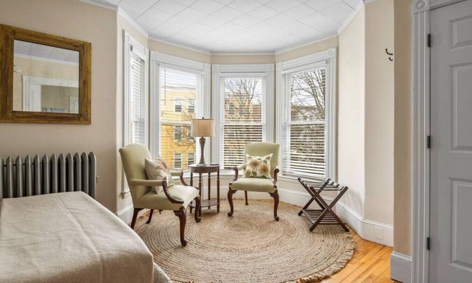 Parkside Apartment | Quiet Downtown 2BR Oasis - “The Nomad”