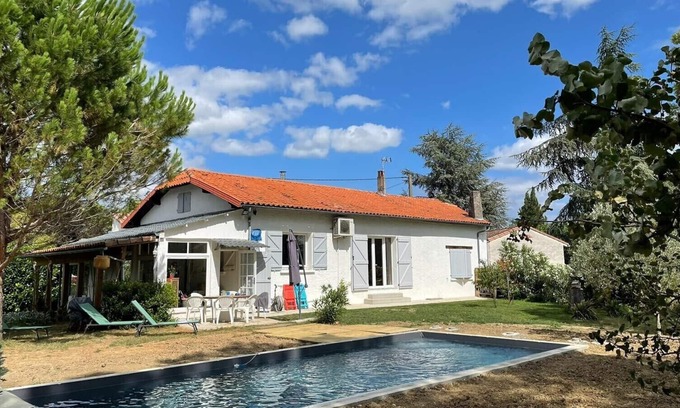 Puylaurens House | Quiet house with unheated pool and countryside views