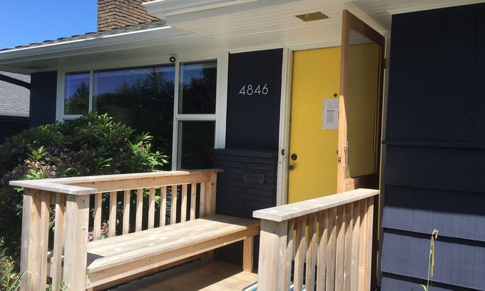 Seattle Metro Area Other | Quiet neighborhood near Seward Park