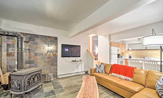 Elka Park Cottage | Quiet Upstate Escape: Hike, Bike, Ski & More!