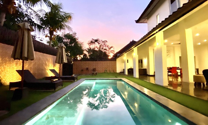 Laksmana Villa | QUIET VILLA | 4 PAX | 400m from BEACH/KUDETA & SEMINYAK SQUARE