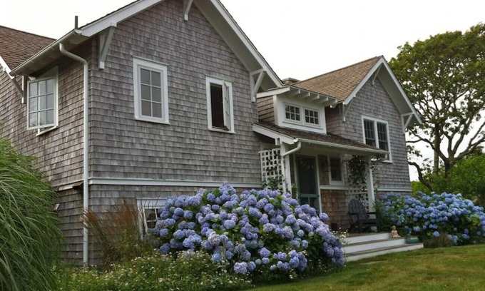 Chilmark House | Quintessential Chilmark Retreat - Marthas Vineyard