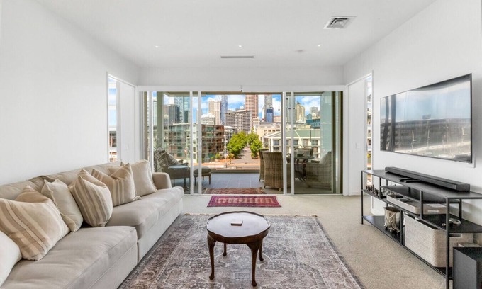 Auckland Central Business District Apartment | QV Viaduct Sub Penthouse (1152)