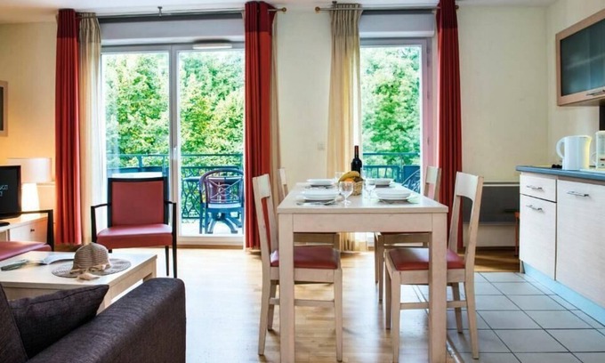 Divonne-les-Bains Apartment | Résidence La Villa du Lac *** - 3 Rooms 6 People Duplex