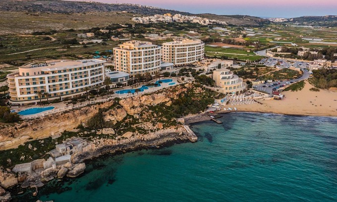 Għajn Tuffieħa Hotel | Radisson Blu Resort & Spa, Malta Golden Sands