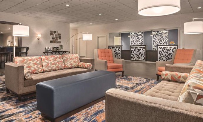 Fond du Lac Hotel | Radisson Hotel and Conference Center Fond du Lac