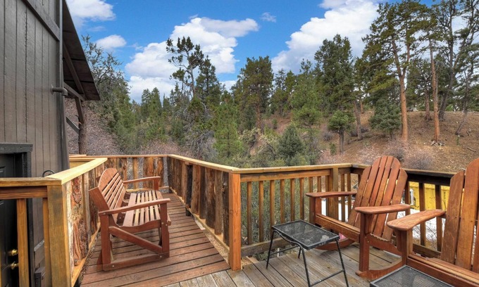 Big Bear City House | Rainbow Bear by Destination Big Bear : Secluded Dream Cabin with Peace & Tranquility in a Quiet Location! Air Conditioning!