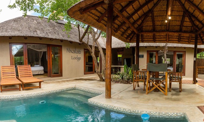Hoedspruit Cabin | Raptors Lodge