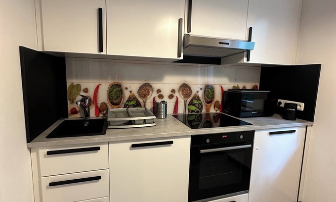 Hoheluft-West Apartment | Rauf And Justyn 5