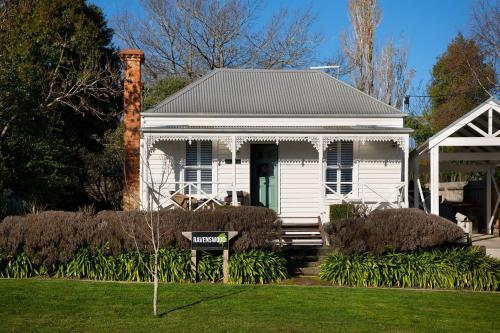 Daylesford House | Ravenswood- elegance and old world charm