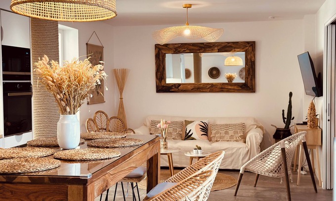 Poincare - Foch - Anatole France - Croix de Bourgogne Apartment | Ravissant Loft Neuf Cosy et Indépendant au Cœur de Nancy